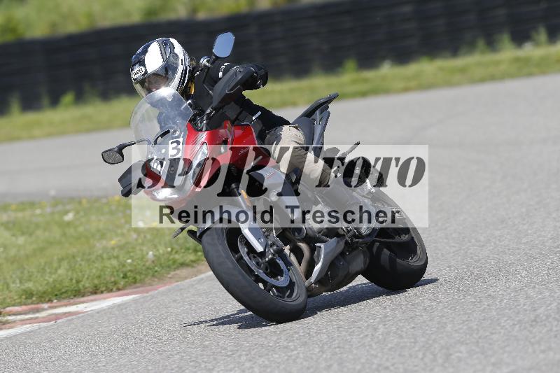 Archiv-2025/09 22.04.2025 Cornu Master School ADR/gruen-vert/33